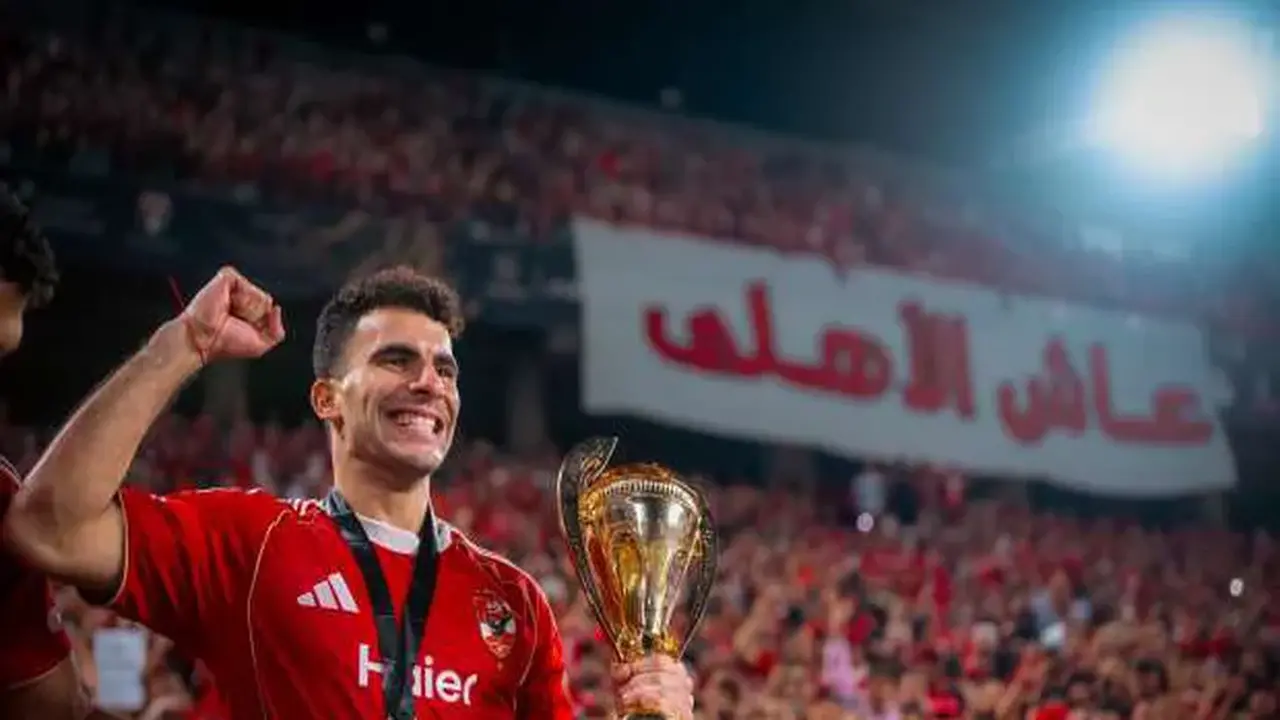 المدير الرياضي بالأهلي يؤكد: زيزو مثال للاعب المحترف والمنضبط في النادي